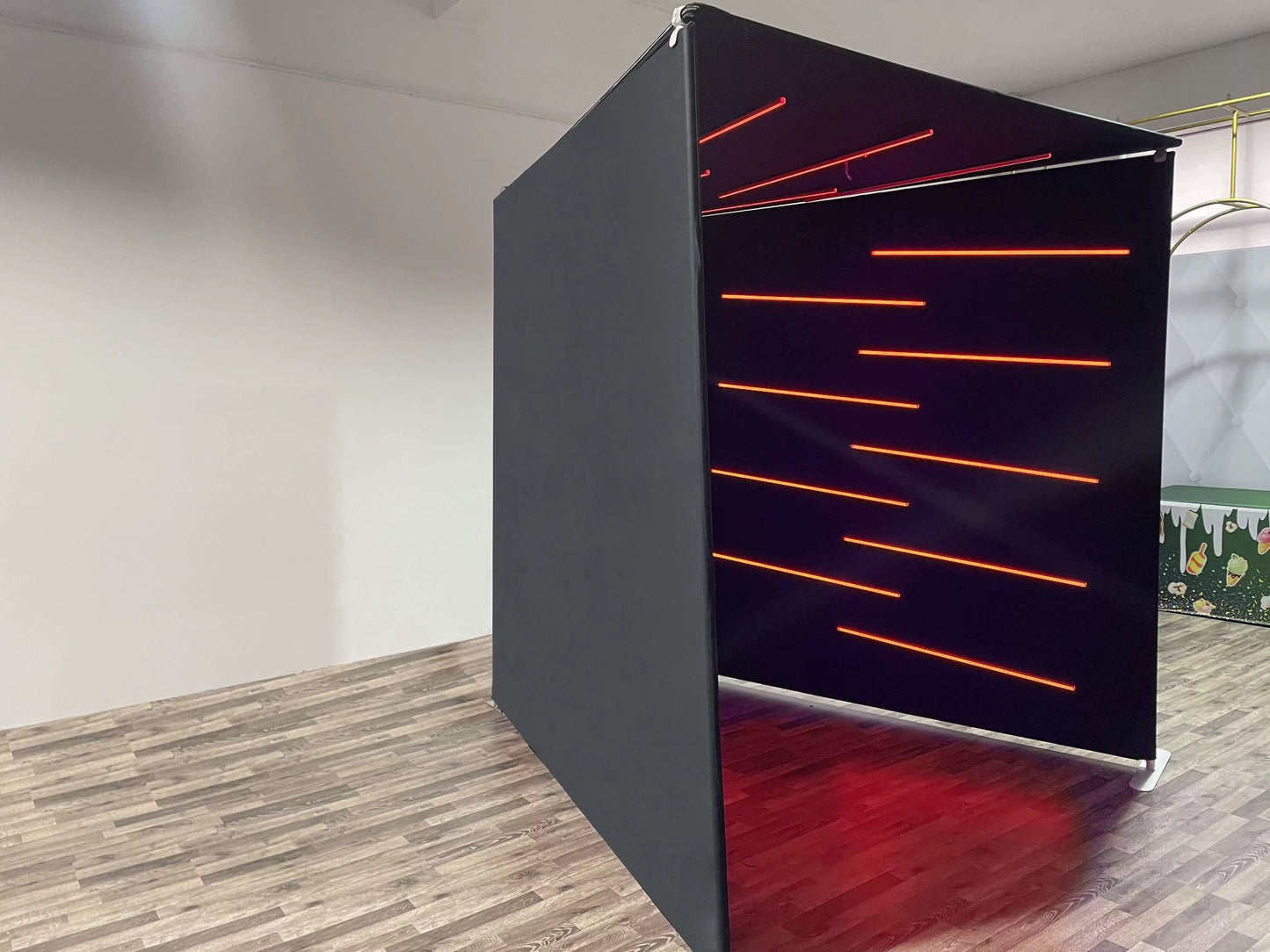Vogue tunnel LED photo booth backdrop enclosure
