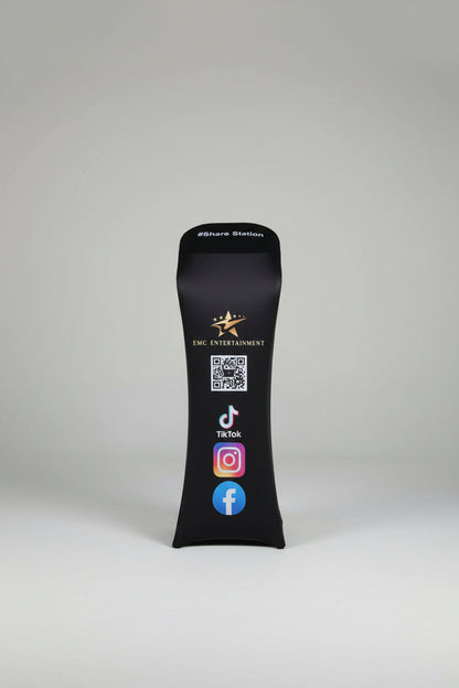 Customisable iPad tablet sharing station